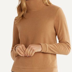 *SOLD*Dudley Stephens M Vello Camel Park Slope Turtleneck
